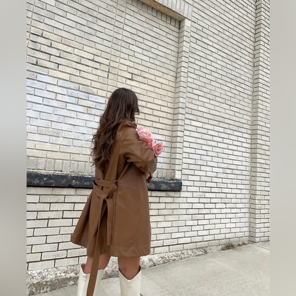 Backyard Roses Western Ranger Faux Leather Jacket Size Small NWT + belt - Picture 7 of 14